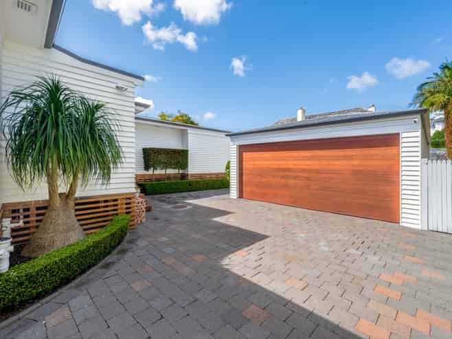 9 Shelly Beach Parade, Cockle Bay
