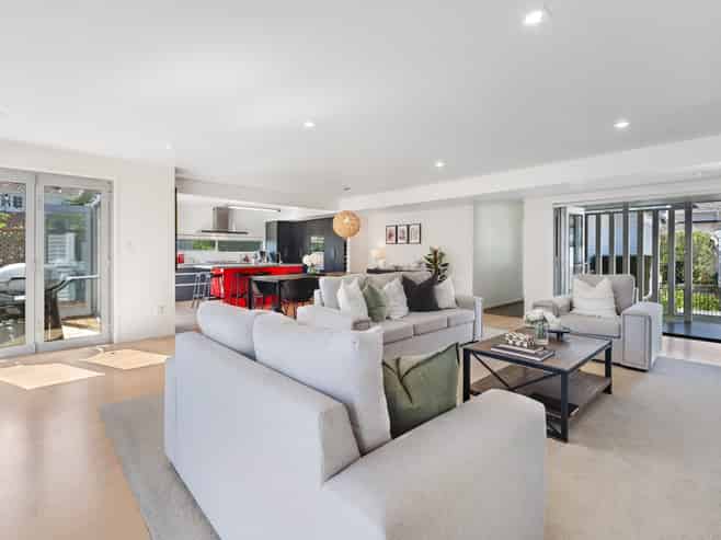 9 Shelly Beach Parade, Cockle Bay