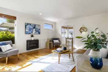 64A Kings Avenue, Matua