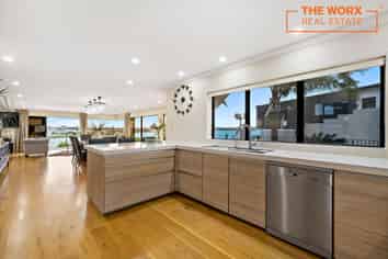 38 Venus Place, Half Moon Bay