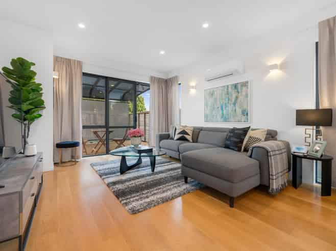 8 Whakaora Lane, Flat Bush