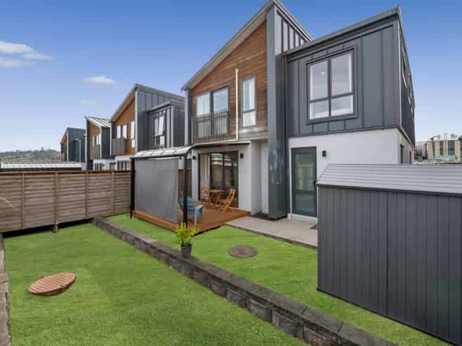 8 Whakaora Lane, Flat Bush