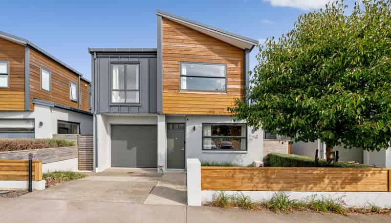 8 Whakaora Lane, Flat Bush