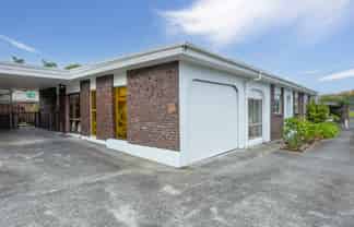 1/51A View Road, Henderson