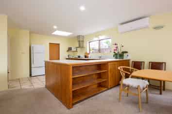 1/51A View Road, Henderson