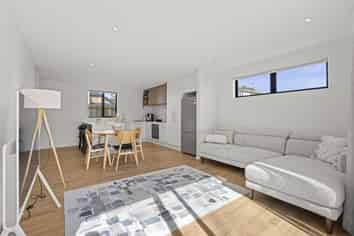 5/130 Holly Road, Saint Albans