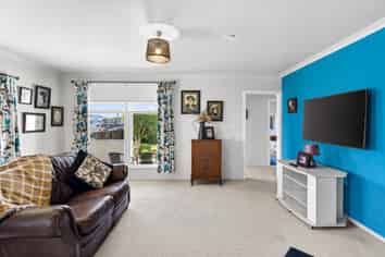 23 Wycliffe Street, Onekawa