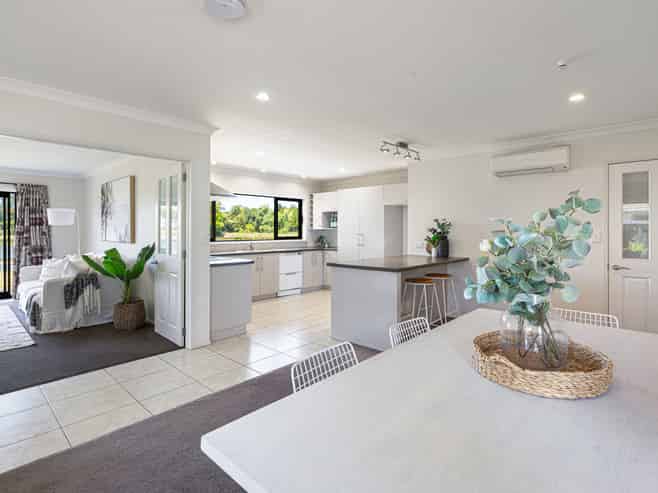 17 Uretara Drive, Katikati