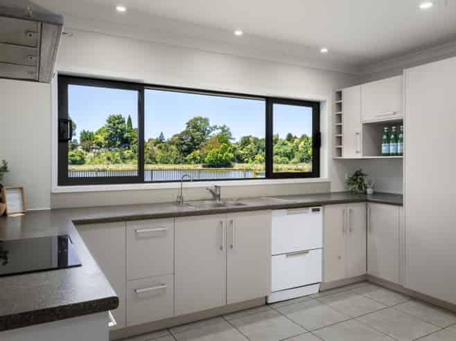 17 Uretara Drive, Katikati