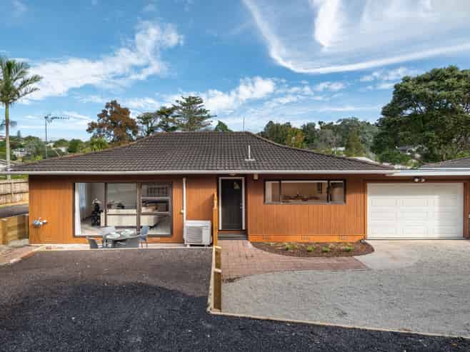 2/7 Tallington Crescent, Torbay