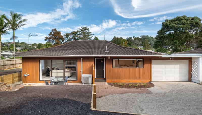 2/7 Tallington Crescent, Torbay