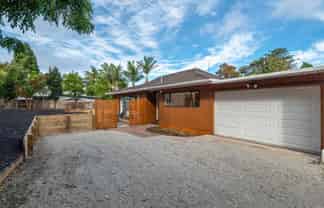 2/7 Tallington Crescent, Torbay