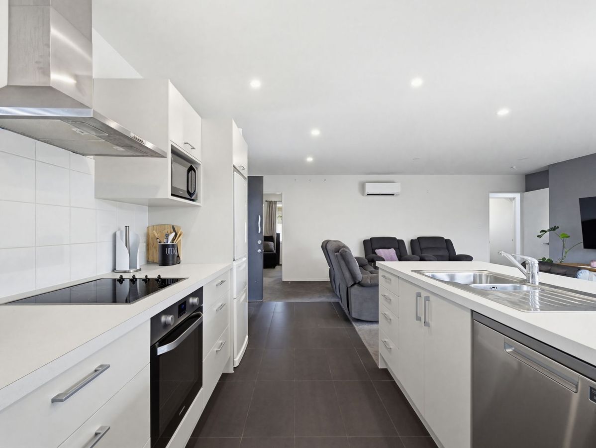 Family-Focused Living on Mackworth Street - Widok 4