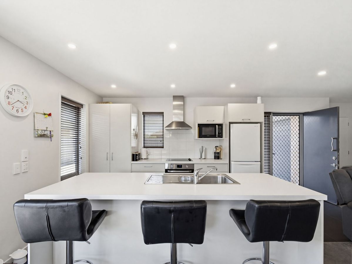 Family-Focused Living on Mackworth Street - Więcej