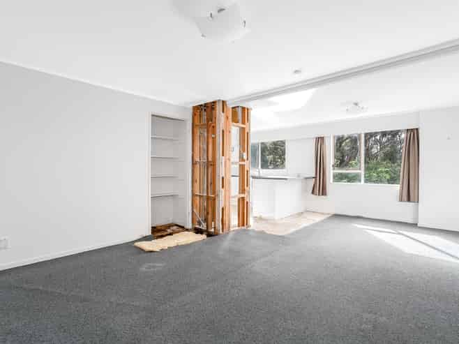 24C The Track, Plimmerton