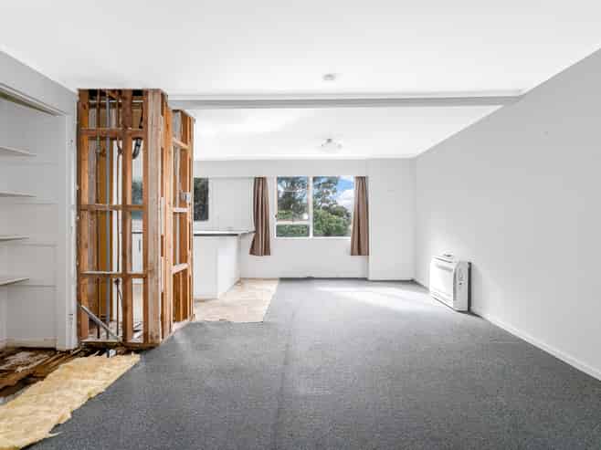 24C The Track, Plimmerton