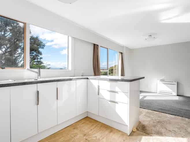 24C The Track, Plimmerton