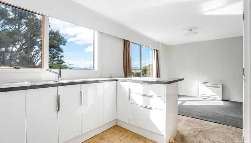 24C The Track, Plimmerton