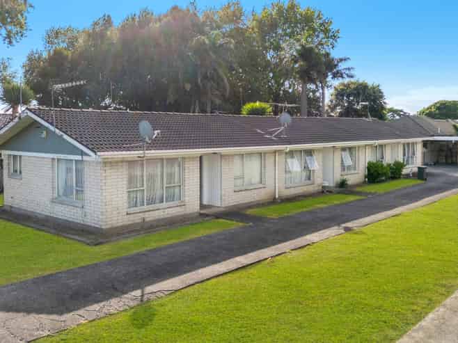 38 & 40 Taka Street, Takanini