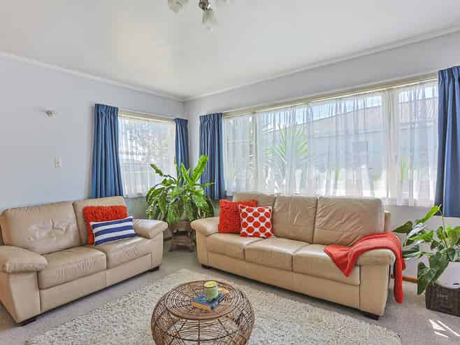 110 Morris Spence Avenue, Onekawa