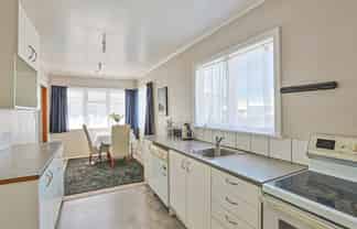 110 Morris Spence Avenue, Onekawa