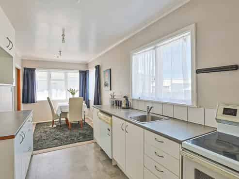 110 Morris Spence Avenue, Onekawa