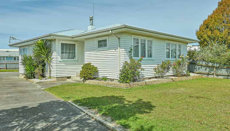 110 Morris Spence Avenue, Onekawa