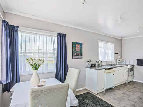 110 Morris Spence Avenue, Onekawa