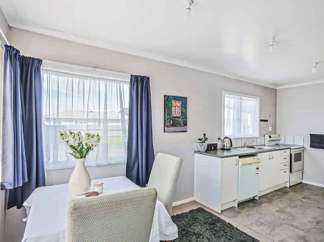 110 Morris Spence Avenue, Onekawa