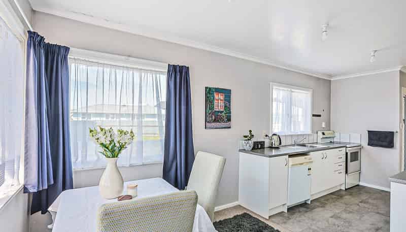 110 Morris Spence Avenue, Onekawa