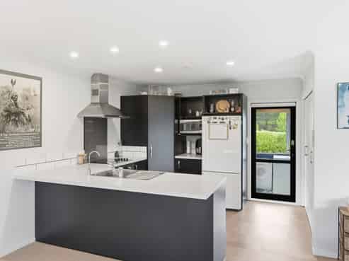 1202 State Highway 3, Kai Iwi