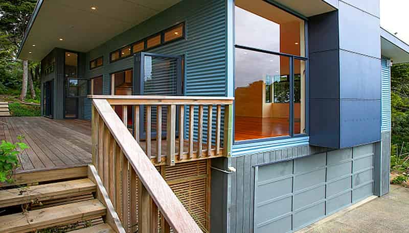 33 Crescent Road East, Ostend