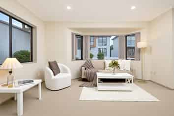 2/27 Rata Street, New Lynn