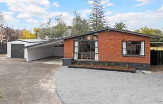 24 Lynette Place, Mangere