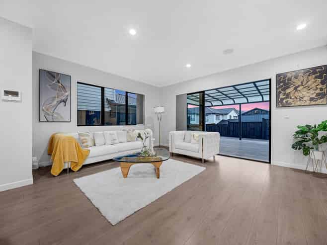 19 Dungloe Avenue, Flat Bush