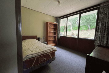 28 Hillside Cres, Leigh