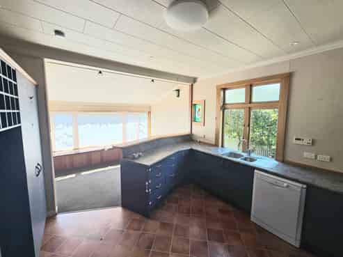 City Fringe Commercial Space – 97 sqm