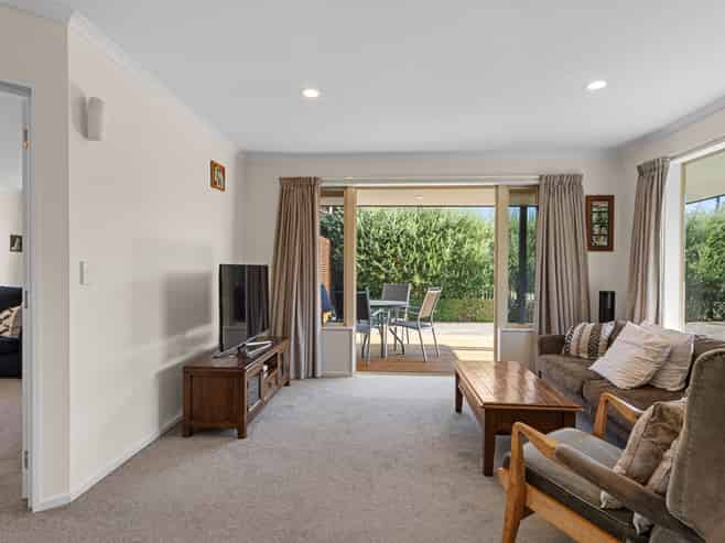 9 Redere Place, Richmond