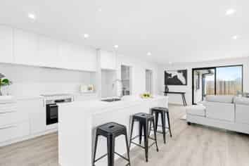 7 McCaw Road, LINCOLN