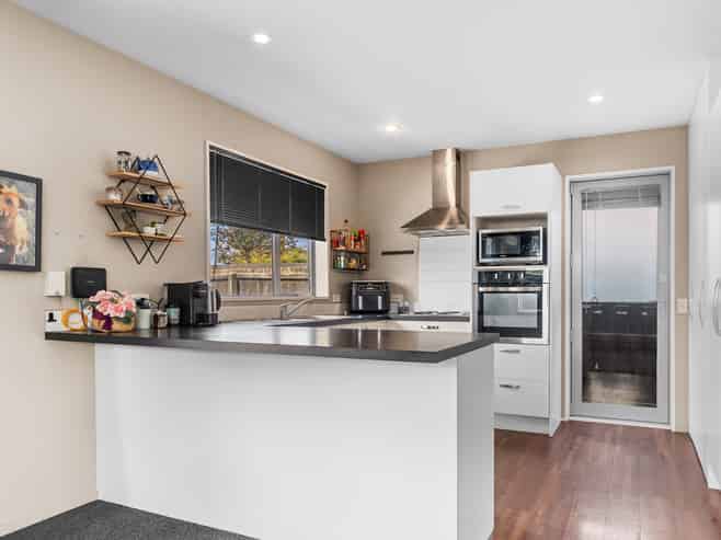 238A Breezes Road, Aranui