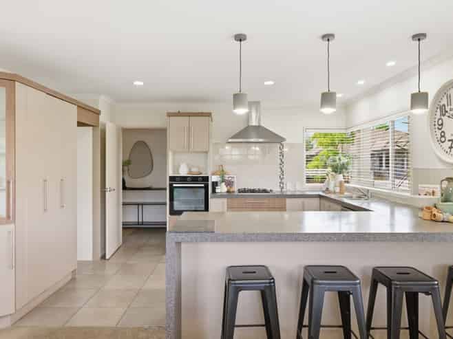 37 Tomika Crescent, Papamoa Beach