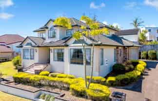 2/2 Hobie Court, West Harbour