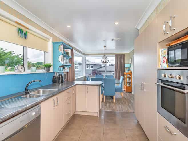 261 Cambridge Street, Levin