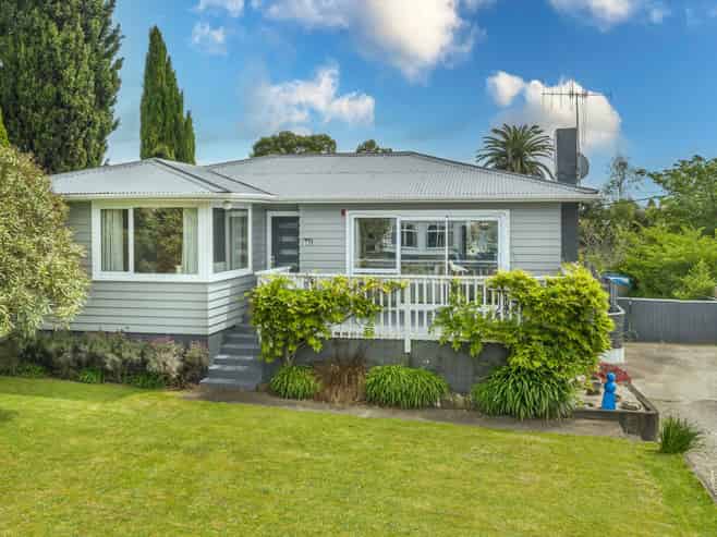 261 Cambridge Street, Levin