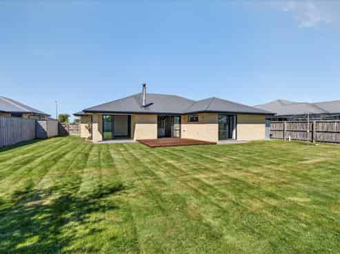 7 Cressy Place, Darfield