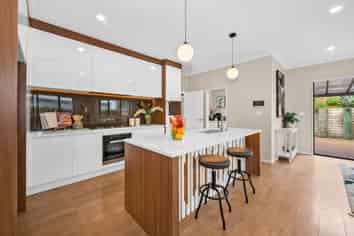 1 Eunans Close, Flat Bush