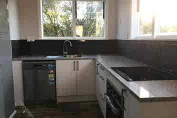 27 Highland Avenue, Titirangi