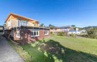 27 Highland Avenue, Titirangi