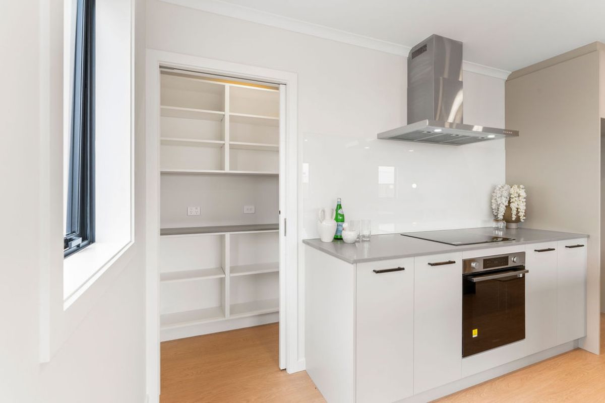 2 living, 3 Toilets, Family Wing: Ready to Move In - Widok 6