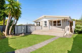 11 Fordham Street, Beach Haven